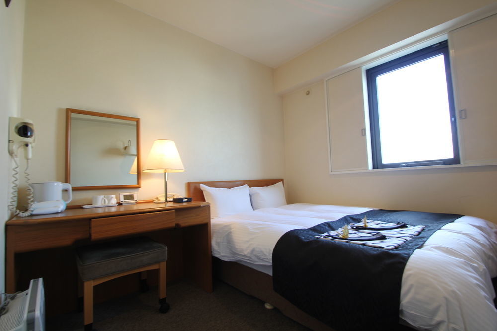 Apa Ekihigashi Hotel